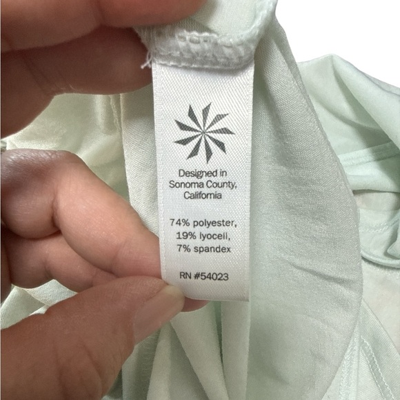 Athleta Essence Tie Back Tank Light Blue Mint Open Back Yoga Top Sm Athleisure - Picture 6 of 7
